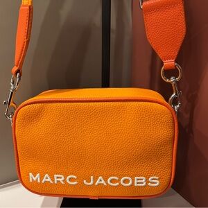 MARC JACOBS Crossbody, camera bag in tangerine, multi pebbled leather bag NWT